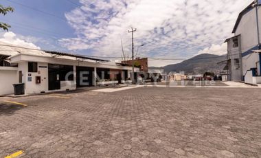 En venta propiedad comercial. Sector San Bartolo. Sur de Quito