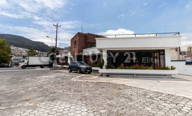 En venta propiedad comercial. Sector San Bartolo. Sur de Quito
