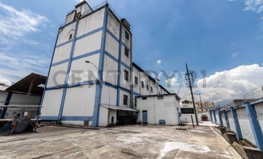En venta propiedad comercial. Sector San Bartolo. Sur de Quito