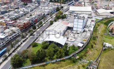 En venta propiedad comercial. Sector San Bartolo. Sur de Quito