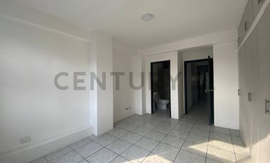 Venta Departamento Remodelado en Edificio Recife, Salinas VerV