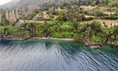 VENTA HOTEL EN LAGO LLANQUIHUE - 27,68 HÄS