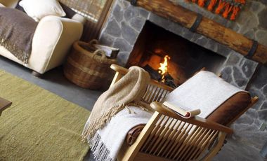 VENTA HOTEL EN LAGO LLANQUIHUE - 27,68 HÄS