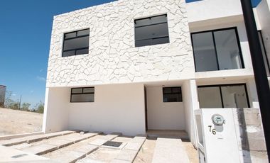CASA CON ROOF GARDEN EN COTO DUBLIN CAPITAL SUR