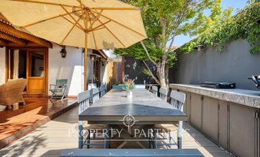 Gran casa colonial impecable, cercana a colegios y autopistas en La dehesa Central