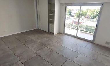 DEPARTAMENTO MONOAMBIENTE  VENTA EN URIARTE  383 4°E (REMEDIOS DE ESCALADA)