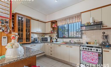 Casa tipo PH en Venta o en Block - 3 locales - Lote Propio