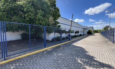 Predio industrial/ Lógistico en el Centro Industrial Garín.