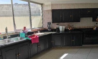 CASA EN VENTA EN CONTRY PRIMER SECTOR