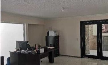 CASA EN VENTA EN CONTRY PRIMER SECTOR