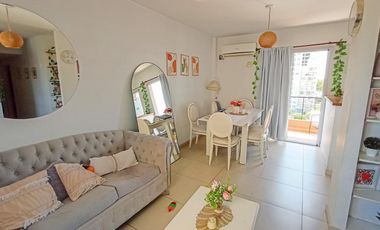 Venta Departamento en Remedios De Escalada de 2 ambientes al Frente con Balcón
