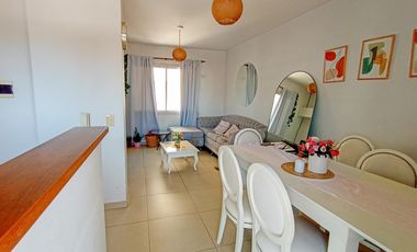 Venta Departamento en Remedios De Escalada de 2 ambientes al Frente con Balcón