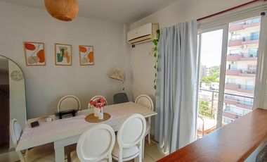 Venta Departamento en Remedios De Escalada de 2 ambientes al Frente con Balcón