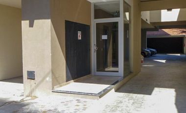 Venta Departamento en Remedios De Escalada de 2 ambientes al Frente con Balcón