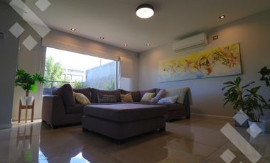 Venta casa 3 dorm Bª Confluencia Rural