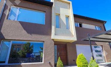 Venta casa 3 dorm Bª Confluencia Rural