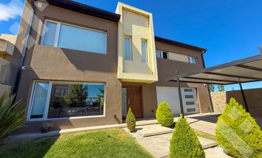 Venta casa 3 dorm Bª Confluencia Rural