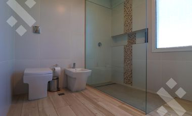 Venta casa 3 dorm Bª Confluencia Rural