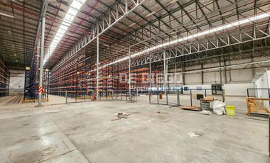 Alquiler Nave Industrial categoría 3 con rociadores, gas industrial, racks, Garín Escobar.