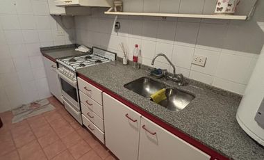 Departamento 2 ambientes. Excelente ubicación. Vicente López.