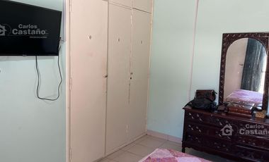 Chalet en 1 Planta, 2 Amb. + PH 2 Amb. con Patio, Parrilla, Garaje y Jardín