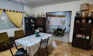 Departamentos en venta - 5 Dormitorios 2 Baños - 205Mts2 - Ciudadela