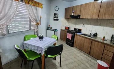 Departamentos en venta - 5 Dormitorios 2 Baños - 205Mts2 - Ciudadela