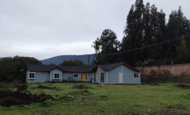 Venta parcela 5.350m2 con 2 casas construidas en Isla de Maipo