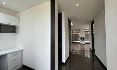 Arriendo casa de dos niveles en la milla de oro de cajica