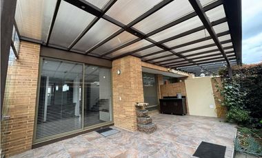 Arriendo casa de dos niveles en la milla de oro de cajica