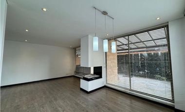 Arriendo casa de dos niveles en la milla de oro de cajica