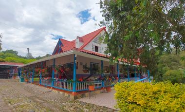 CASA HOTEL EN VENTA - SALENTO