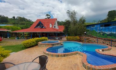 CASA HOTEL EN VENTA - SALENTO