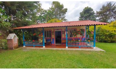 CASA HOTEL EN VENTA - SALENTO