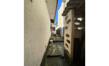 VENTA DE CASA LOTE (PARQUE DE LA ELECTRIFICADORA) RIOMAR - BAQ