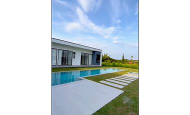 VENDO CASA CAMPESTRE EN CERRITOS