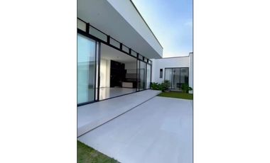 VENDO CASA CAMPESTRE EN CERRITOS