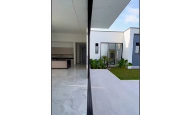 VENDO CASA CAMPESTRE EN CERRITOS