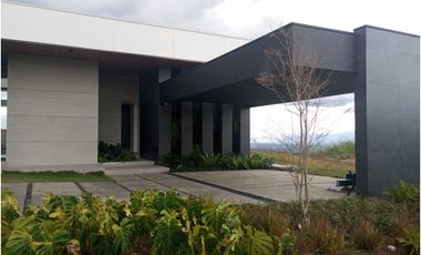 VENDO CASA CAMPESTRE EN CERRITOS