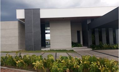 VENDO CASA CAMPESTRE EN CERRITOS
