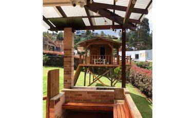 CASA EN VENTA SECTOR EL ESCOBERO - ENVIGADO