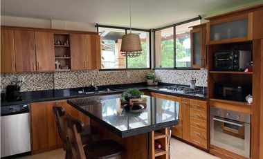 CASA EN VENTA SECTOR EL ESCOBERO - ENVIGADO