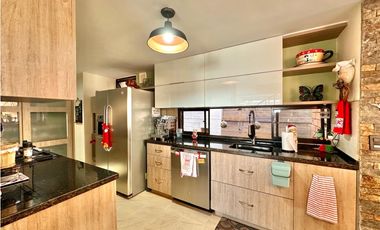 VENTA PENTHOUSE DÚPLEX EN LAURELES