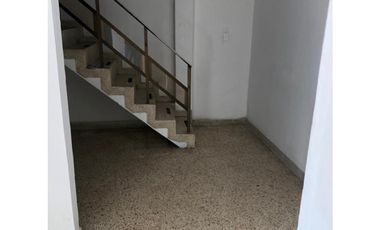 uso comercial: bodega-local-oficinas Centro