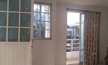 Apartamento situado en primera linea