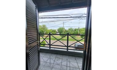La inversión de Las Heras, casa + local comercial zona UNNE
