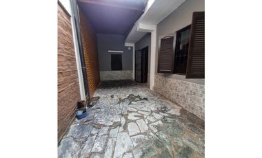 La inversión de Las Heras, casa + local comercial zona UNNE