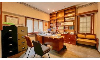 CHALET CON PATIO Y DEPENDENCIA