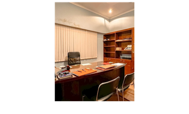 CHALET CON PATIO Y DEPENDENCIA