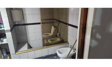 Islas Malvinas 2444, e/ Mexico y Washington, I. Casanova